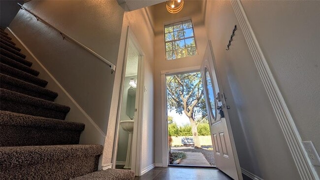 Building Photo - 12927 Marimba Trail