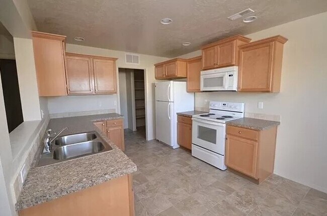 Foto del edificio - Wonderful Home in Boise with Office/Den!