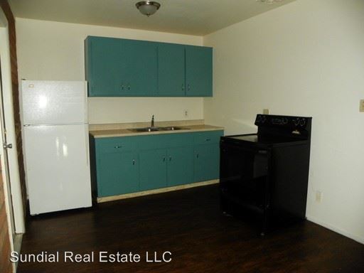 Building Photo - 900 S Dorsey Ln