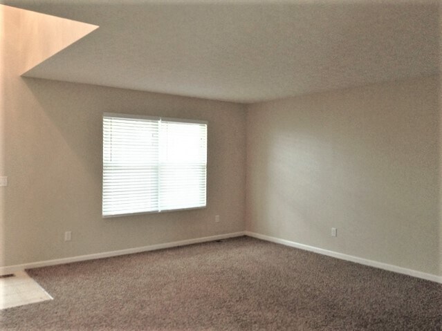 Building Photo - 4351 Dobbin Circle