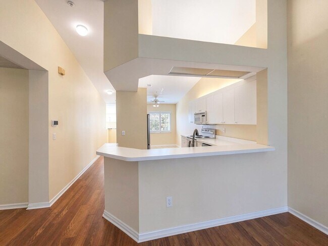 Building Photo - North Naples Condo for Rent- 2 Bedroom in Piper's Grove
