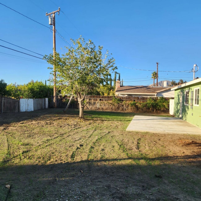 Photo - 1327 Berkeley Dr House