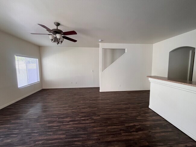 Foto del edificio - 2580 Lazy Saddle Dr