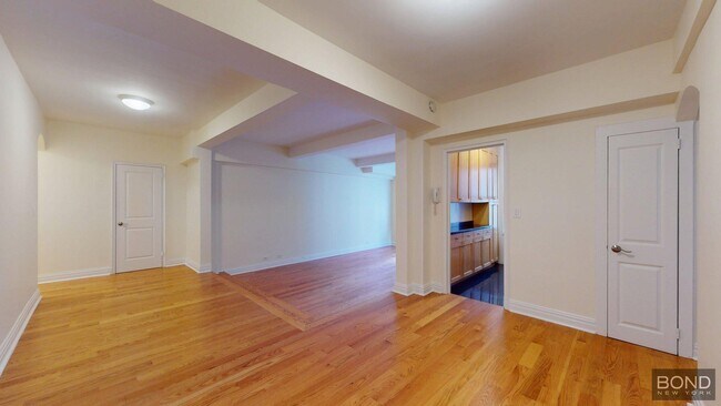 Foto del edificio - 141 E 56th St