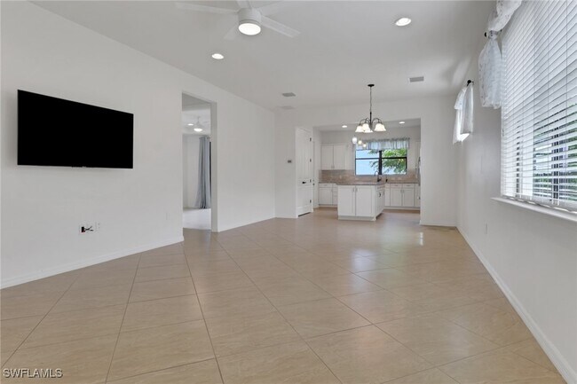 Building Photo - 20281 Corkscrew Shores Blvd