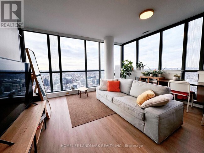 Photo du bâtiment - 8 Charlotte St