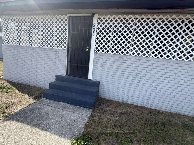 Foto del edificio - Beautiful Remodeled 4/1 Single Family Home in Lakeland