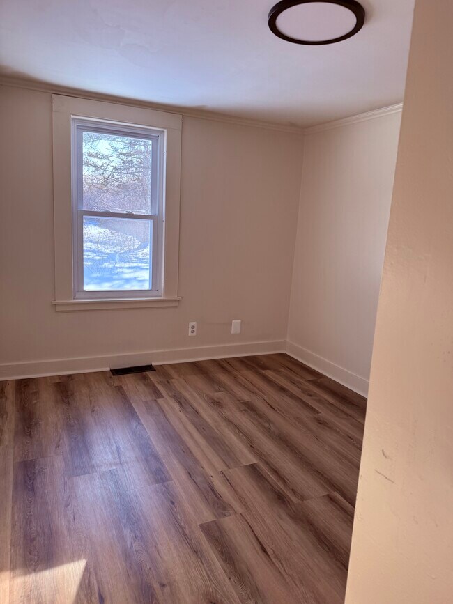 Dormitorio #2 - 514 Elm St