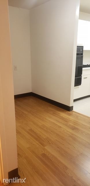 Foto del edificio - 1 br, 1 bath  - 510 Sheridan Rd 201