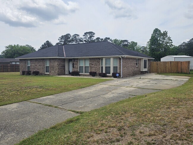 Foto del edificio - 5727 Lexington Dr