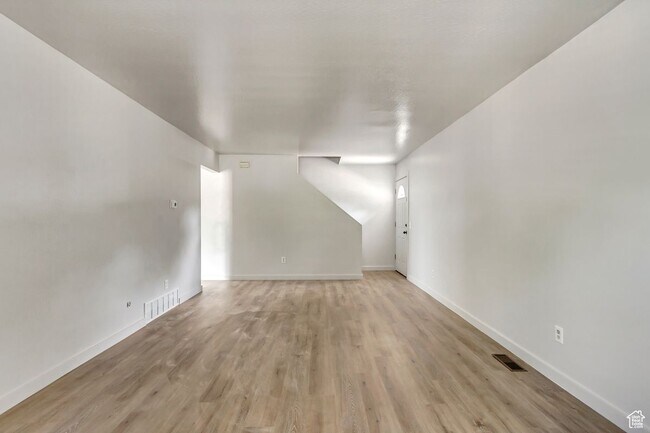 Foto del edificio - 505 Mansfield Ave S