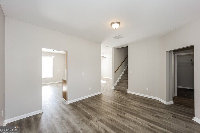 Building Photo - 1559 Persimmon Trce