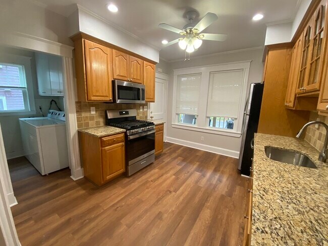 Foto del edificio - 469 Ashmont St