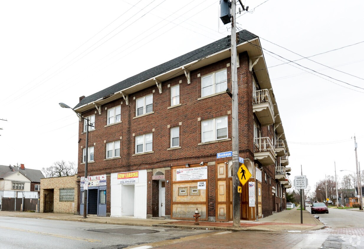 Foto del edificio - Frank G. Zsoka Apartments