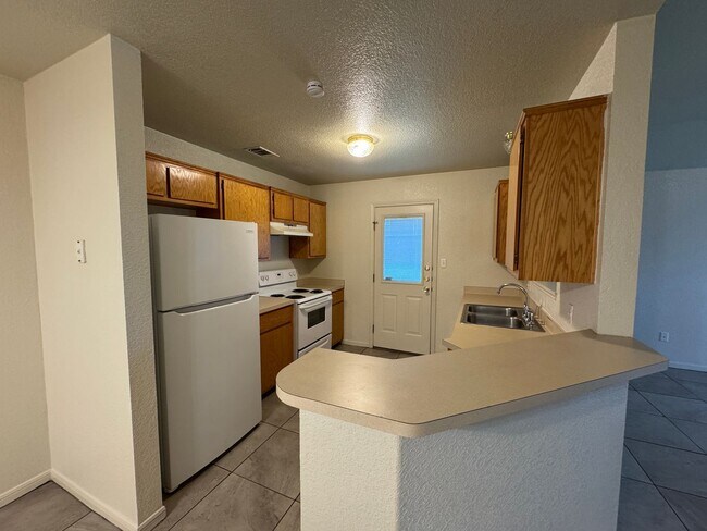 Building Photo - 2609 Vernice Loop