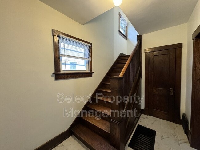 Building Photo - 3008 Webster St