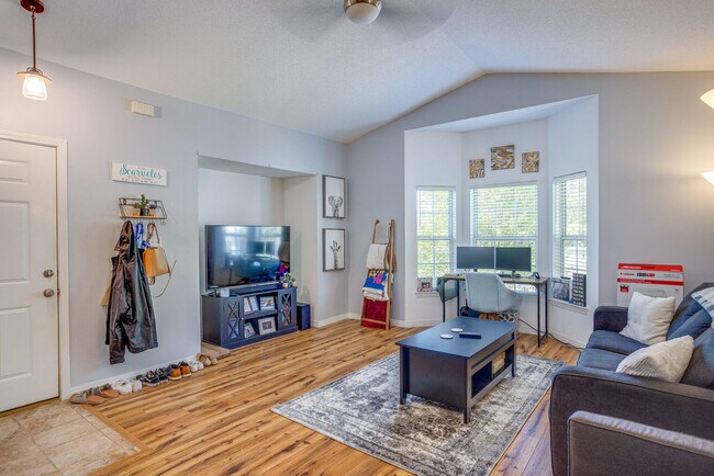 Building Photo - 1501 Partin Dr N