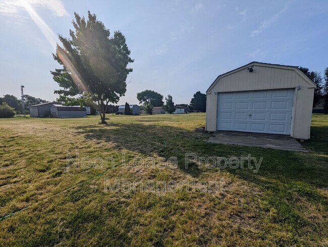 Foto del edificio - 22290 Raven Cir