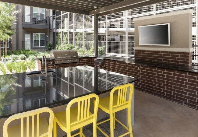 Cortland Oak Lawn Apartments Dallas, TX