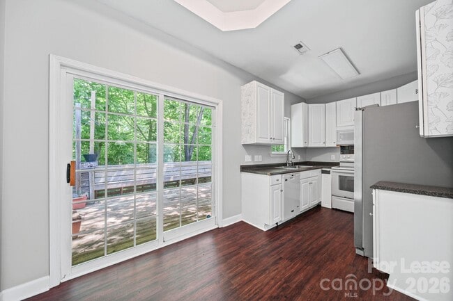 Foto del edificio - 1728 Brian William Rd