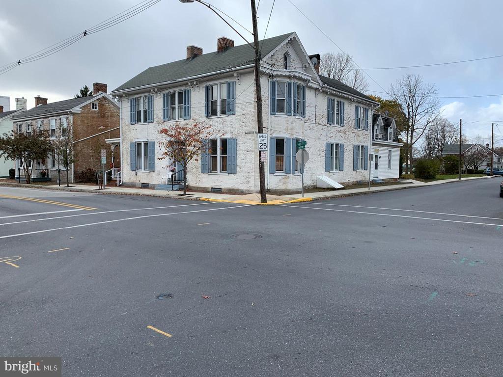 Primary Photo - 54 N Carlisle St