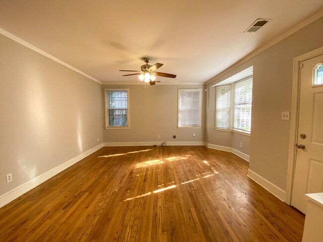 Foto del edificio - 4 bedroom, 2 bath near the University of M...