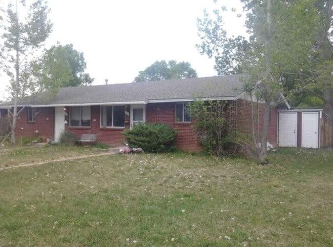 Building Photo - 1104 Castlerock Dr