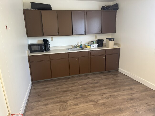 Foto del edificio - 9340 N 56th St