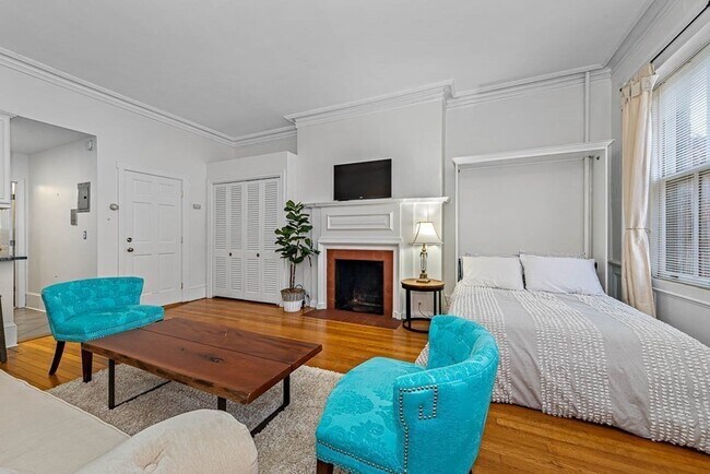Building Photo - 226 Marlborough St