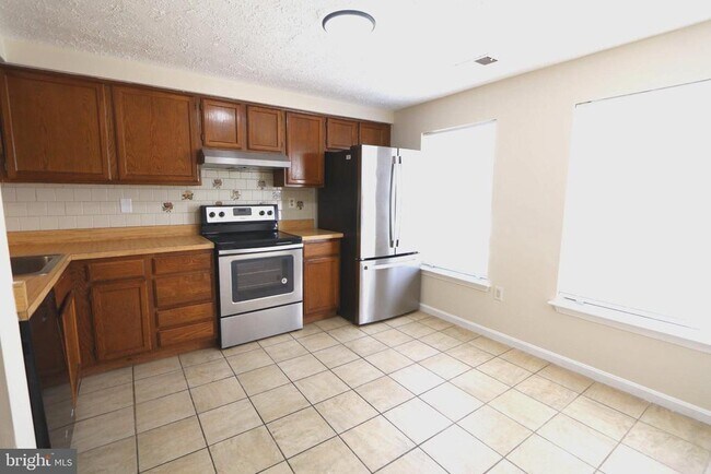 Foto del edificio - 2086 Tanglewood Dr