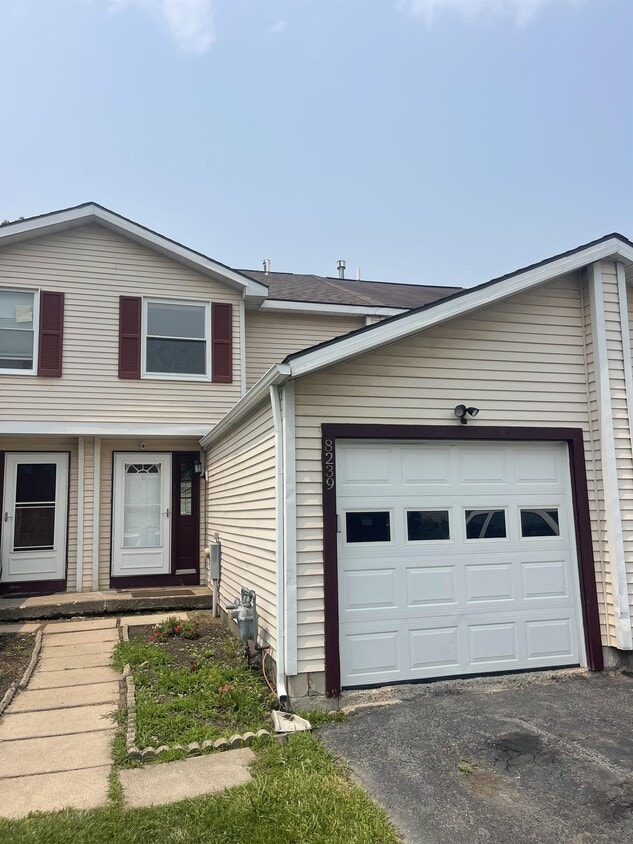 8239 Trevi Ln, Clay, NY 13041 Townhome Rentals in Clay NY