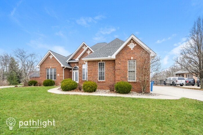 Primary Photo - 5208 Fox Cove, Edwardsville, IL, 62025