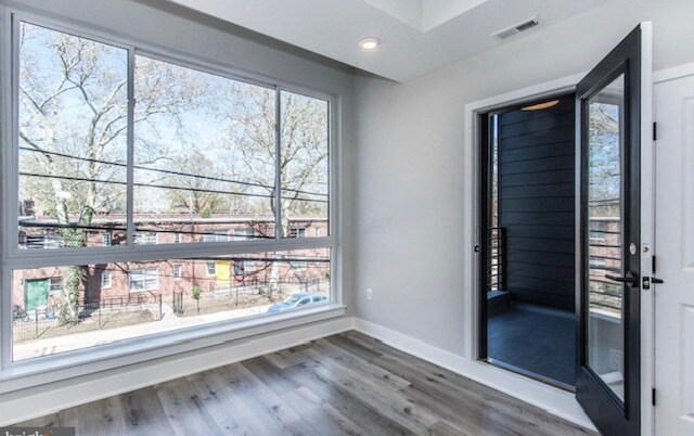 Building Photo - 2710 Ridge Ave