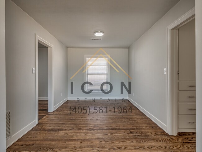 Building Photo - 3237 NW 44th St