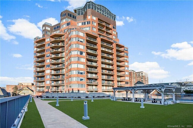 Foto del edificio - 25 Forest St