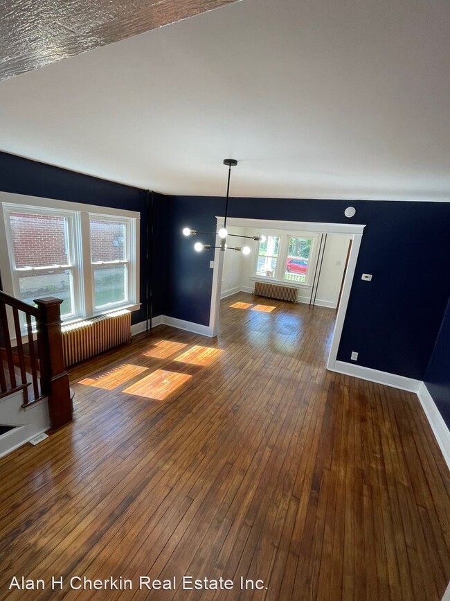 Building Photo - 4 br, 3 bath House - 709 Hellam St