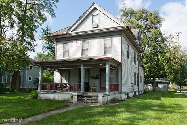 Foto del edificio - 2 br, 1 bath 4plex - 429 N Adams St Apt #1