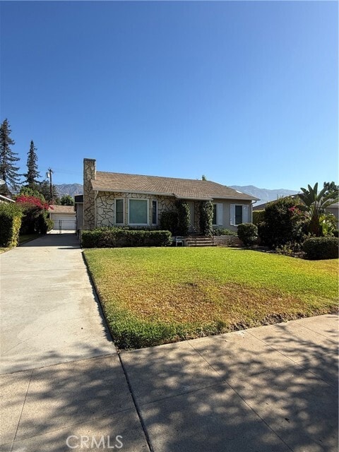 Building Photo - 2325 Las Lunas St