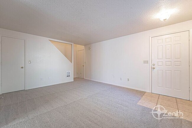 Building Photo - 605 SE 131st Ct