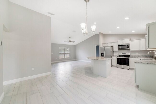 Building Photo - 7808 N Keystone Dr