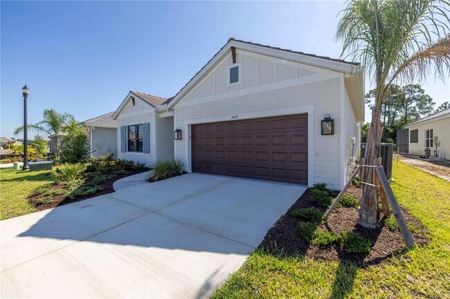 Building Photo - 10170 Catalina Isles Cir
