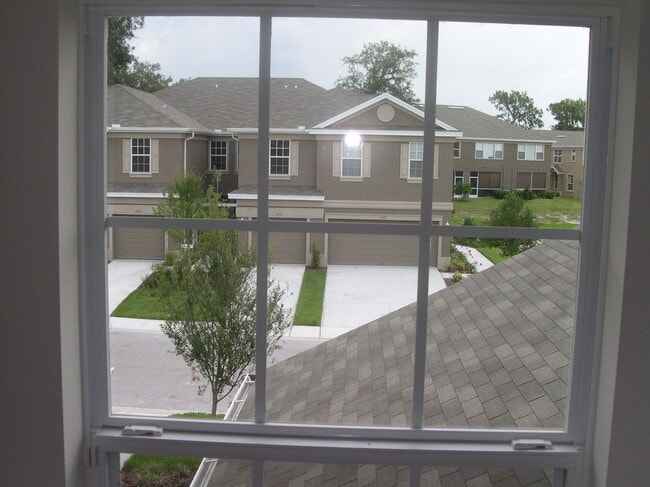 Building Photo - 4132 Bismarck Palm Dr