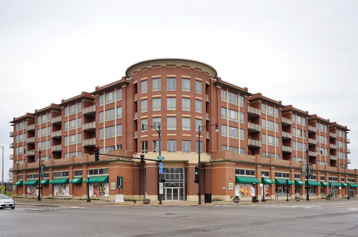 Primary Photo - 6000 N Cicero Ave