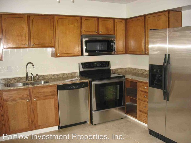 Building Photo - 1817 S 400 E