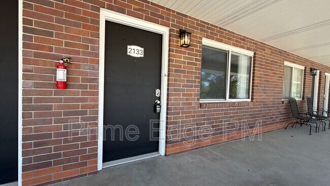Foto del edificio - 4621 Prescott Ave