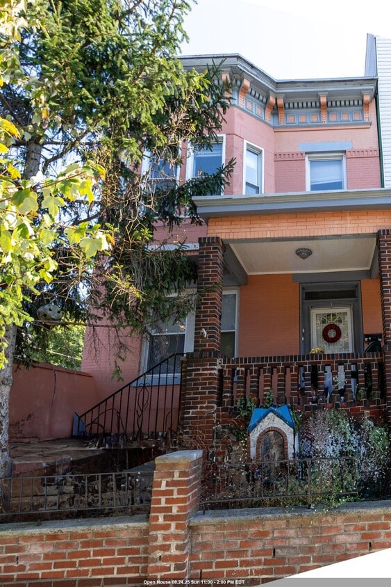 Primary Photo - 3 Ridgley Pl