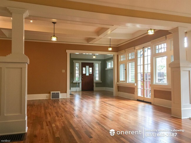 Building Photo - 3 br, 1 bath House - 275 S 16th St. -