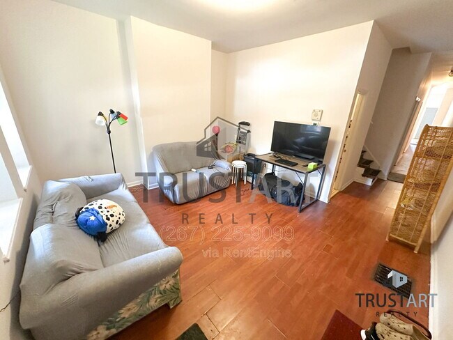 Foto del edificio - 2254 N Park Ave