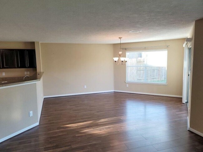 Foto del edificio - 7651 Cocobola Ln