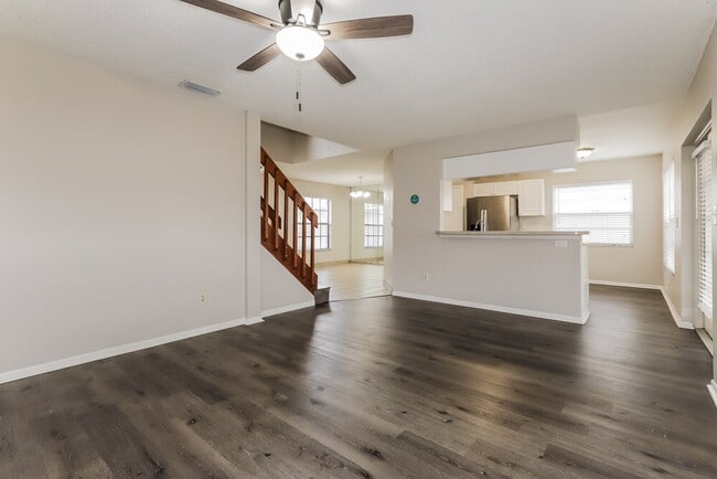 Foto del edificio - 10903 Carnelian Ln